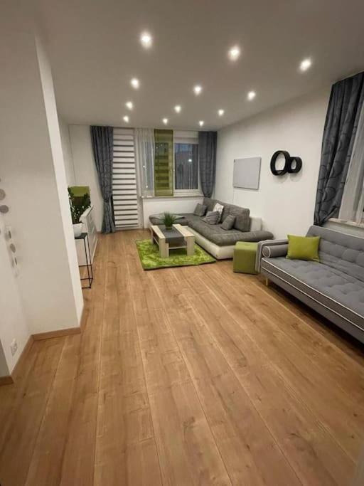 Rr-Rooms Ferienwohnung Judenburg Kültér fotó